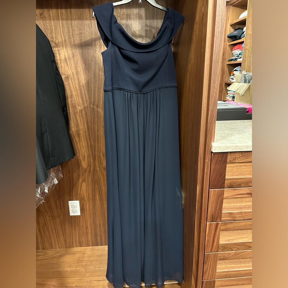 Adrianna Papell gown